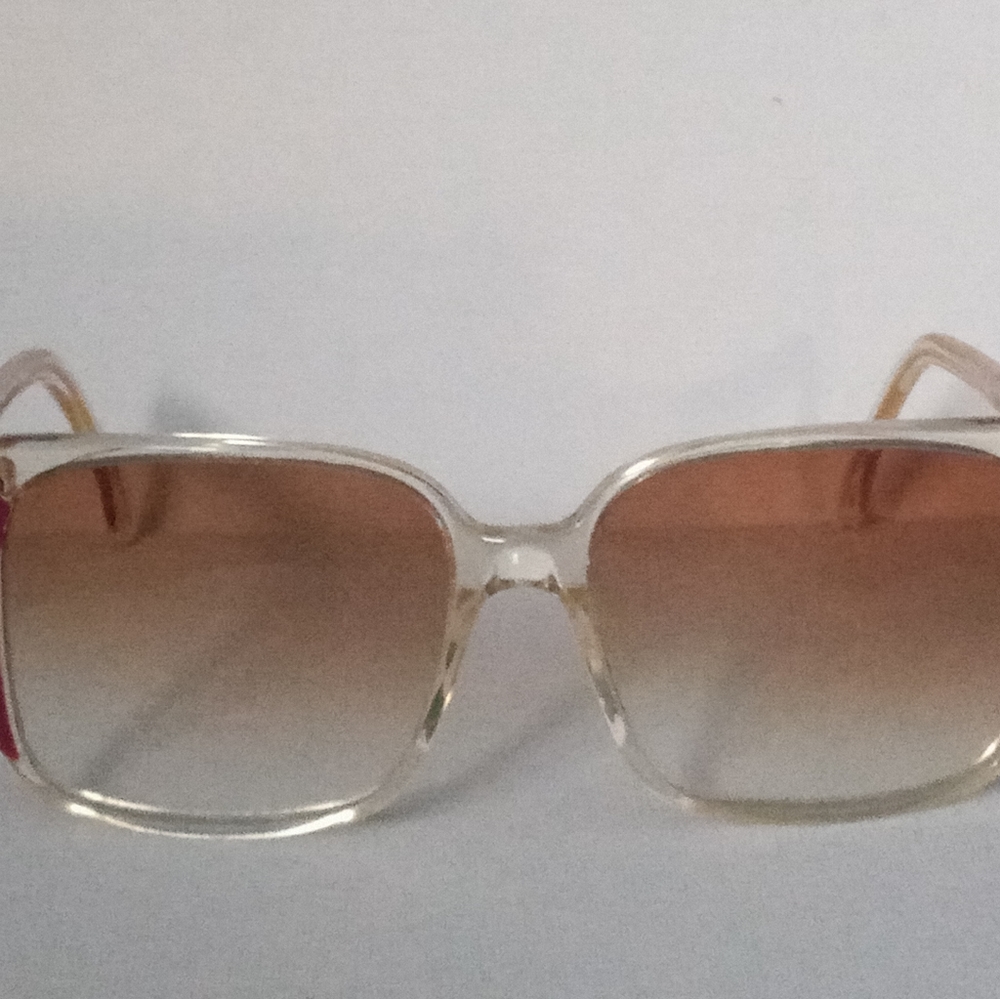 Vintage Mod Clear/ Burgundy Elegance Sunglasses NOS Italy NOS